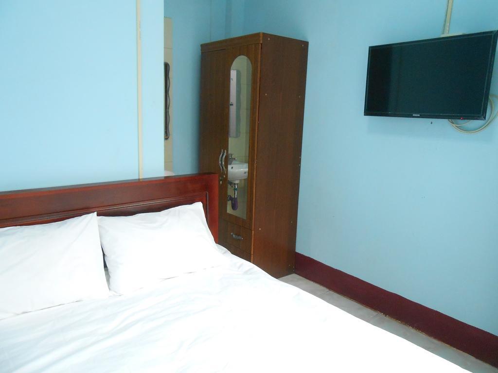 Lucky Backpacker Hostel Vientiane Room photo