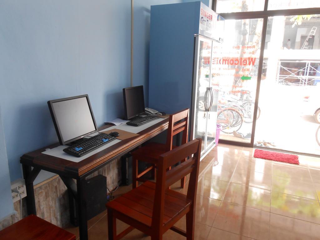 Lucky Backpacker Hostel Vientiane Exterior photo