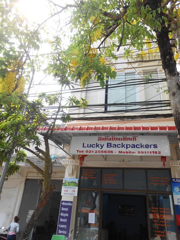 Lucky Backpacker Hostel Vientiane Exterior photo