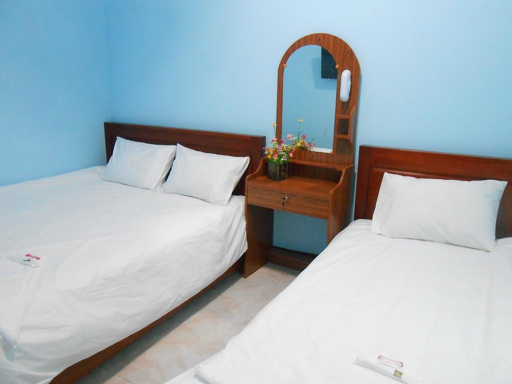 Lucky Backpacker Hostel Vientiane Exterior photo