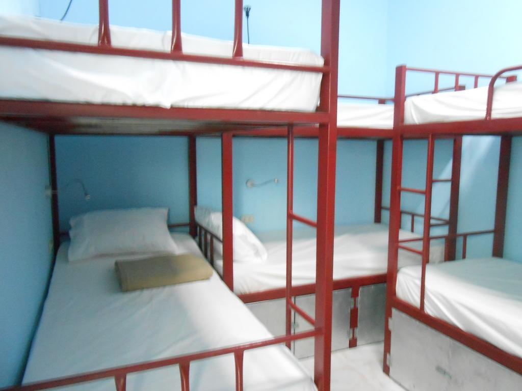 Lucky Backpacker Hostel Vientiane Room photo