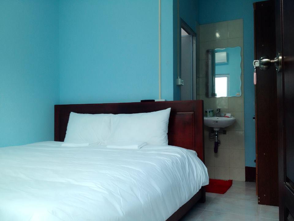 Lucky Backpacker Hostel Vientiane Exterior photo